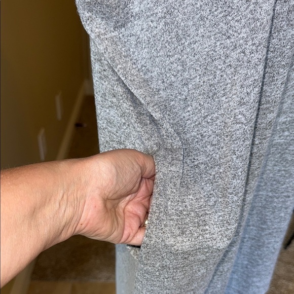 Aritzia Dress Wilfred Free Gray Lorelei with Pockets Oversized Fit Women's Sz S - Picture 5 of 13